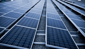 太陽光パネルの寿命は何年？20年・30年説の違いと“寿命の正しい考え方”