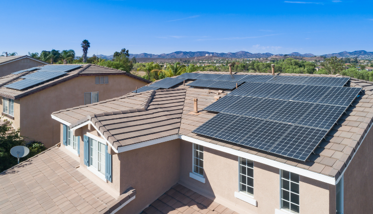 【2026年最新版】太陽光発電＋蓄電池の価格相場とメリット・デメリット｜自家消費で後悔しない導入ガイドイメージ